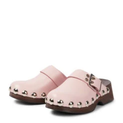 Ganni Buckled Leather Clogs -Ganni Shop unnamed file 840